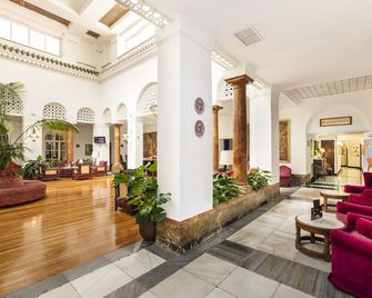 Globales Reina Cristina - Algeciras - Lobby