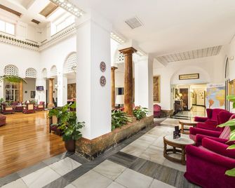 Globales Reina Cristina - Algeciras - Lobby