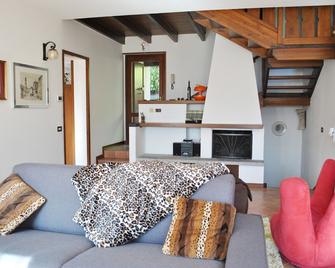 Luxury Villa With Private Spa And Gym - Civenna - Living room