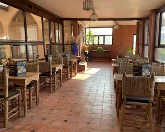Auberge Ayam Atlas- pool 10mn away - מרקש - מסעדה