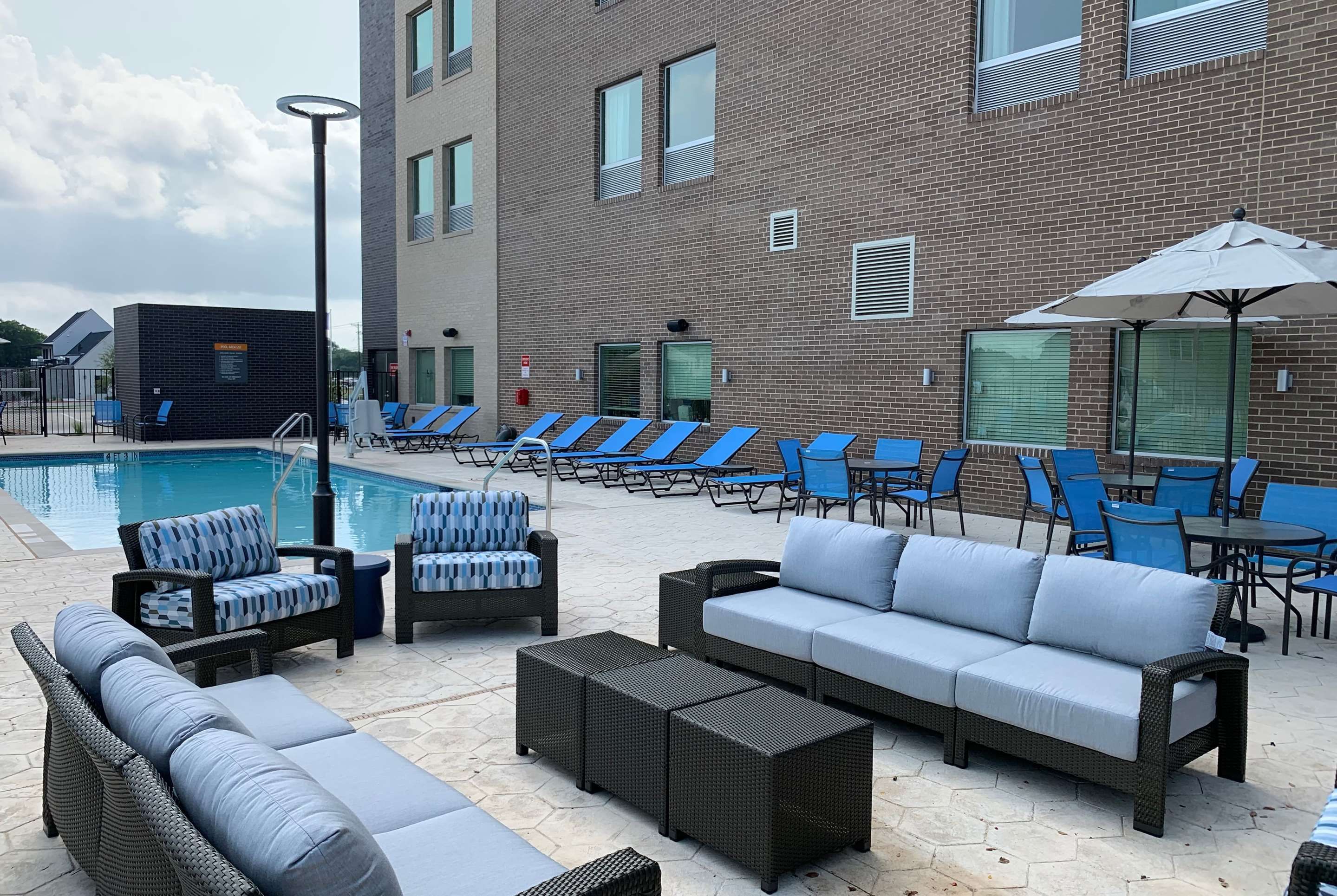 La Quinta Inn & Suites by Wyndham Round Rock near Kalahari - Round Rock - Pool
