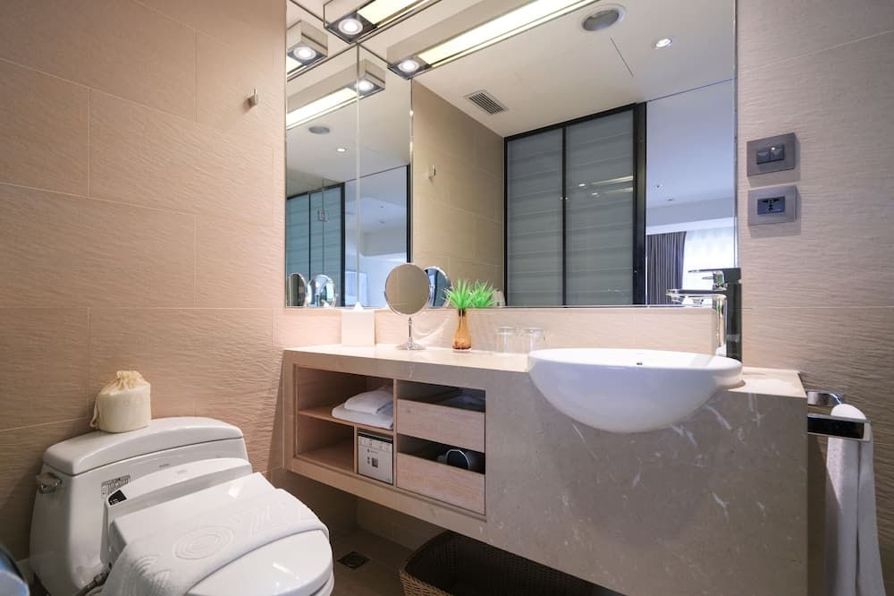 Hotel Cozzi Minsheng Taipei - טאיפיי - חדר רחצה