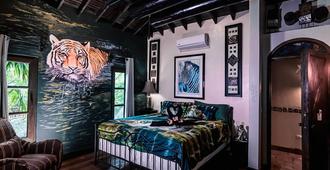 Caribe Tesoro - Coxen Hole - Bedroom
