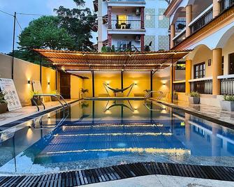 The Four Leaf Clover - Candolim - Pool