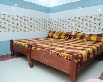 Ambika Residency & Mahal - Tiruttani - Bedroom