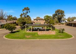 Quality Inn Carriage House - Wagga Wagga - Edifício