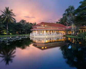 Sofitel Angkor Phokeethra Golf And Spa Resort - Siem Reap - Building