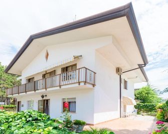 Manuela - Bibione - Building