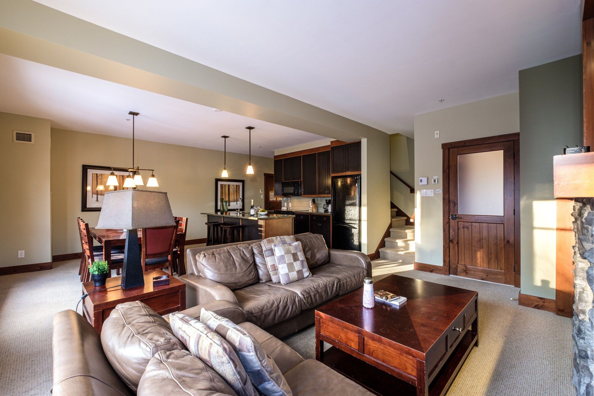 إتويل دو ماتين 1- ار فم ت - مونت ترمبلانت - غرفة معيشة