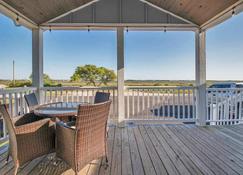 Surf City 2BR Park Home with Waterfront View and Parking - Surf City - Balkon