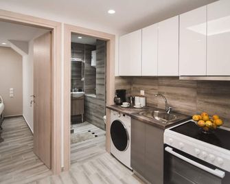 Contemporary Studios Historic Center by Corfuescapes - Korfu - Keittiö