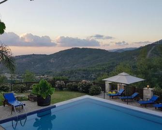 Paradisos Hills Hotel - Polis Chrysochous - Πισίνα