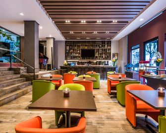 Embassy Suites by Hilton Bogotá Rosales - בוגוטה - מסעדה