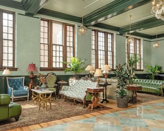 The Aldenberg Hotel - Versailles - Lounge