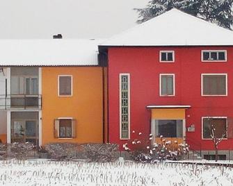 B&B Colli's Dolomites - Belluno - Building