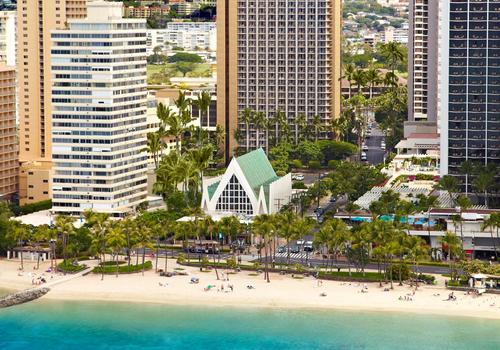 Hilton Waikiki Beach in Honolulu, the United States from $125: Deals,  Reviews, Photos