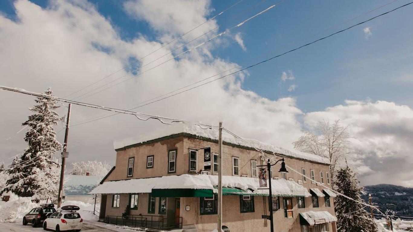 The Flying Steamshovel Inn