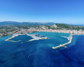 Strada Marina Hotel - זאקינתוס (עיר) - בניין