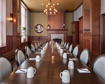 Landmark Inn - Marquette - Sala de reuniones