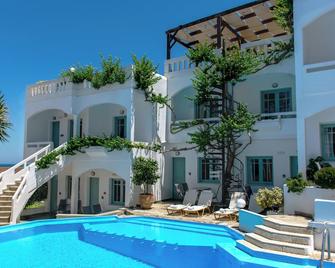 Kurmulis Studios, Maisonette with Pool View! - Stalos - Басейн