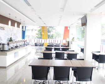 Amaris Hotel Setiabudhi - Bandung - Μπαντούνγκ - Εστιατόριο