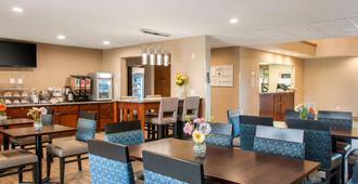 MainStay Suites Dubuque at Hwy 20 - Dubuque - Ravintola
