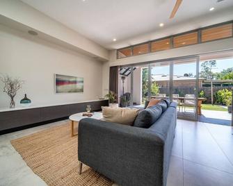 Vogue on Victoria Forestville - Wayville