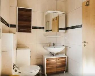 Zimmervermietung Aras - Paderborn - Badkamer