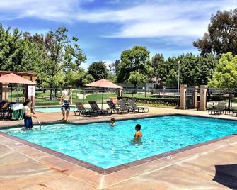 Studio in Quiet Gated Sfr Community - Laguna Niguel - Басейн
