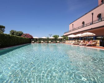 Hotel Sportsman - Bardolino - Pileta