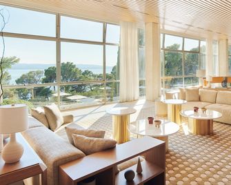 Bluesun Hotel Maestral - Brela - Salónek