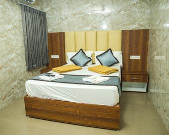 Hotel Temple Tower - Rameswaram - Bedroom