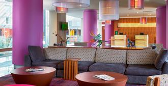 Courtyard by Marriott Mexico City Airport - Mexico City - Reception