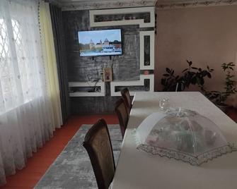 The Dream Guest House - Karakol - Comedor