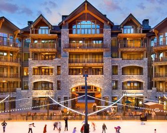 Cozy Cabin 5 Min Walk to Lake Tahoe Hot-Tub Excellent Location - Tahoe Vista - Building