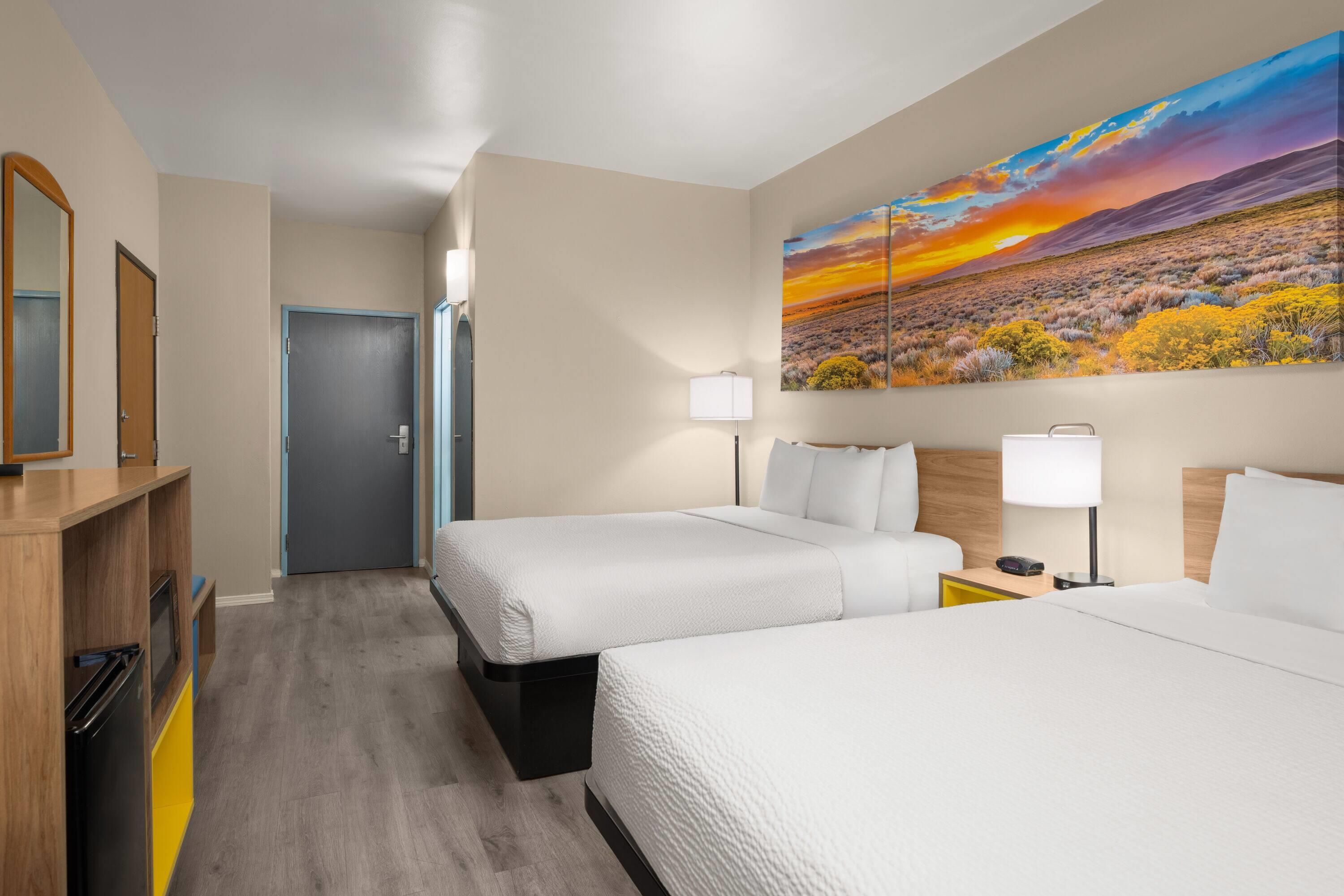 Days Inn & Suites by Wyndham Airport Albuquerque - אלבקורקי - חדר שינה