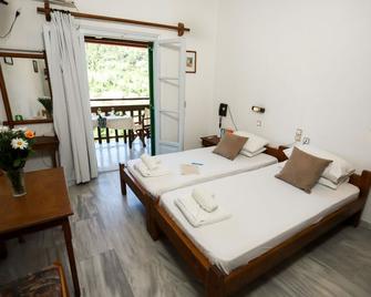 Bastas Hotel & Studios - Lakka