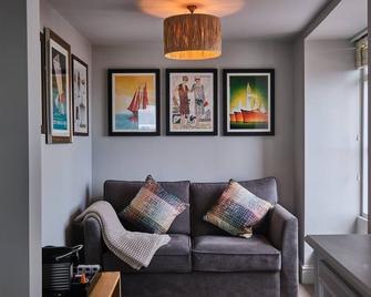 The Seagate - Bideford - Living room