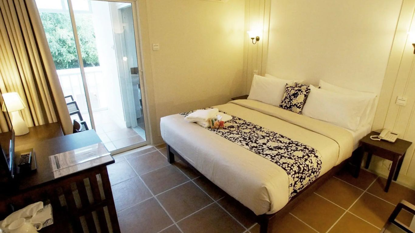 班品皮薩班薩雷酒店 - 薩塔希普