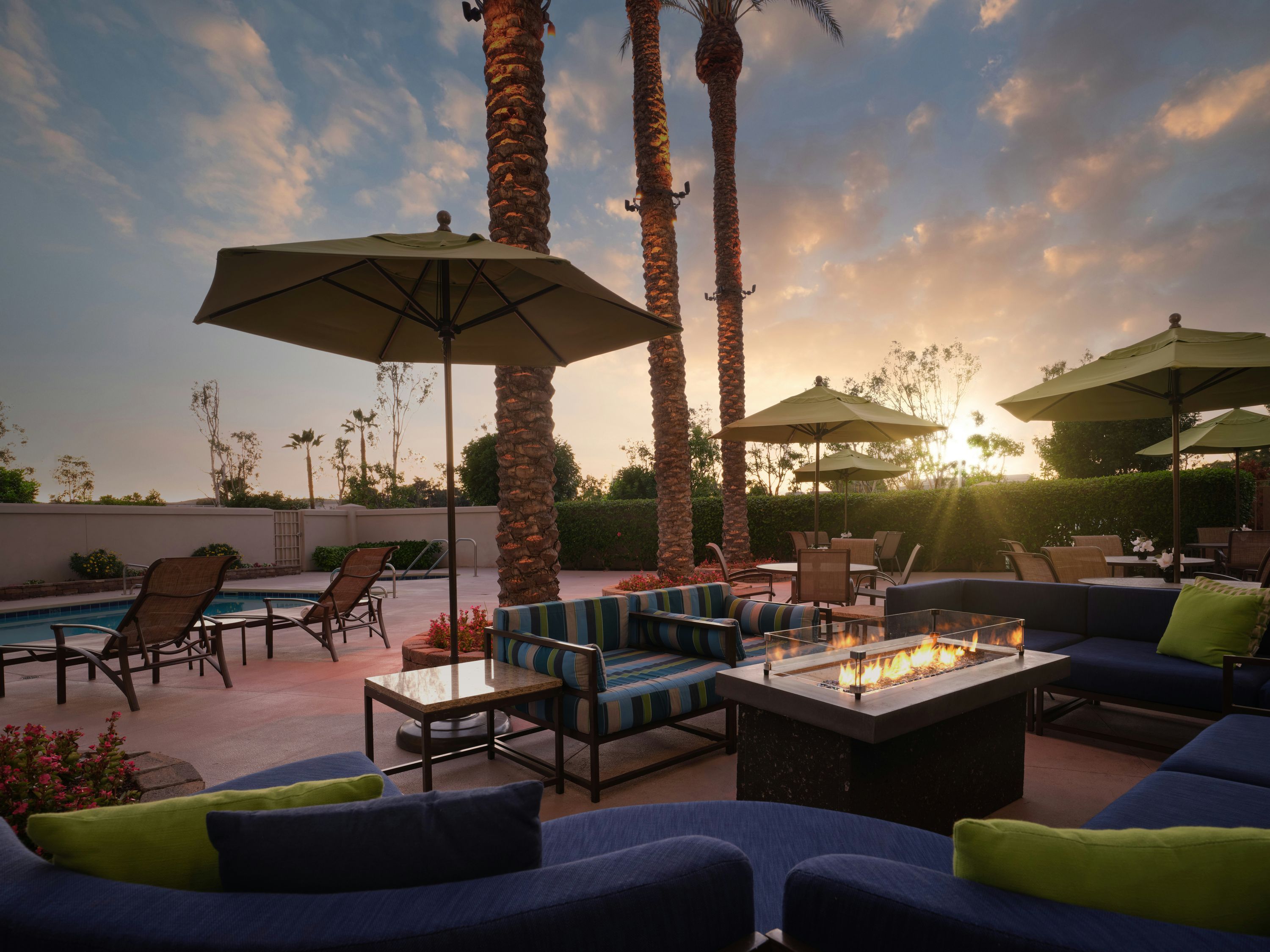 DoubleTree by Hilton Irvine-Spectrum - Irvine - Innenhof