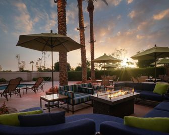 DoubleTree by Hilton Irvine-Spectrum - Irvine - Innenhof