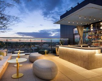 The Viv Hotel, Anaheim, a Tribute Portfolio Hotel - Anaheim - Bar