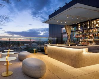 The Viv Hotel, Anaheim, a Tribute Portfolio Hotel - Anaheim - Bar
