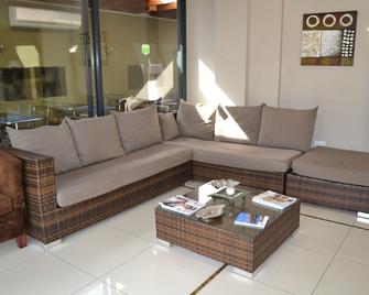 Mesami Hotel - Durban - Oturma odası