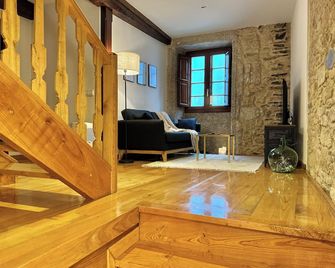 2 Rooms In The Heart Of The Old Town Of St Jacques De Compostelle - Santiago de Compostela - Sala de estar