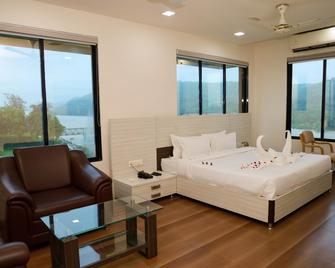 Praveg Rezort Silvassa - Silvassa - Bedroom
