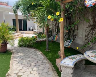 Casa Vacacional; Rincon De Guayabitos Nayarit - Rincon de Guayabitos - Patio