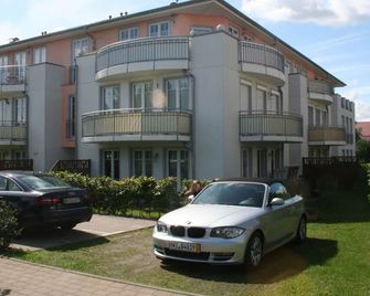 Holiday apartment Sunny - Boltenhagen - Gebäude