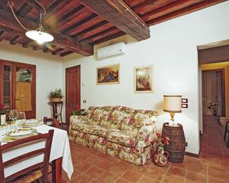 Agriturismo La Capanna - Montespertoli - Wohnzimmer