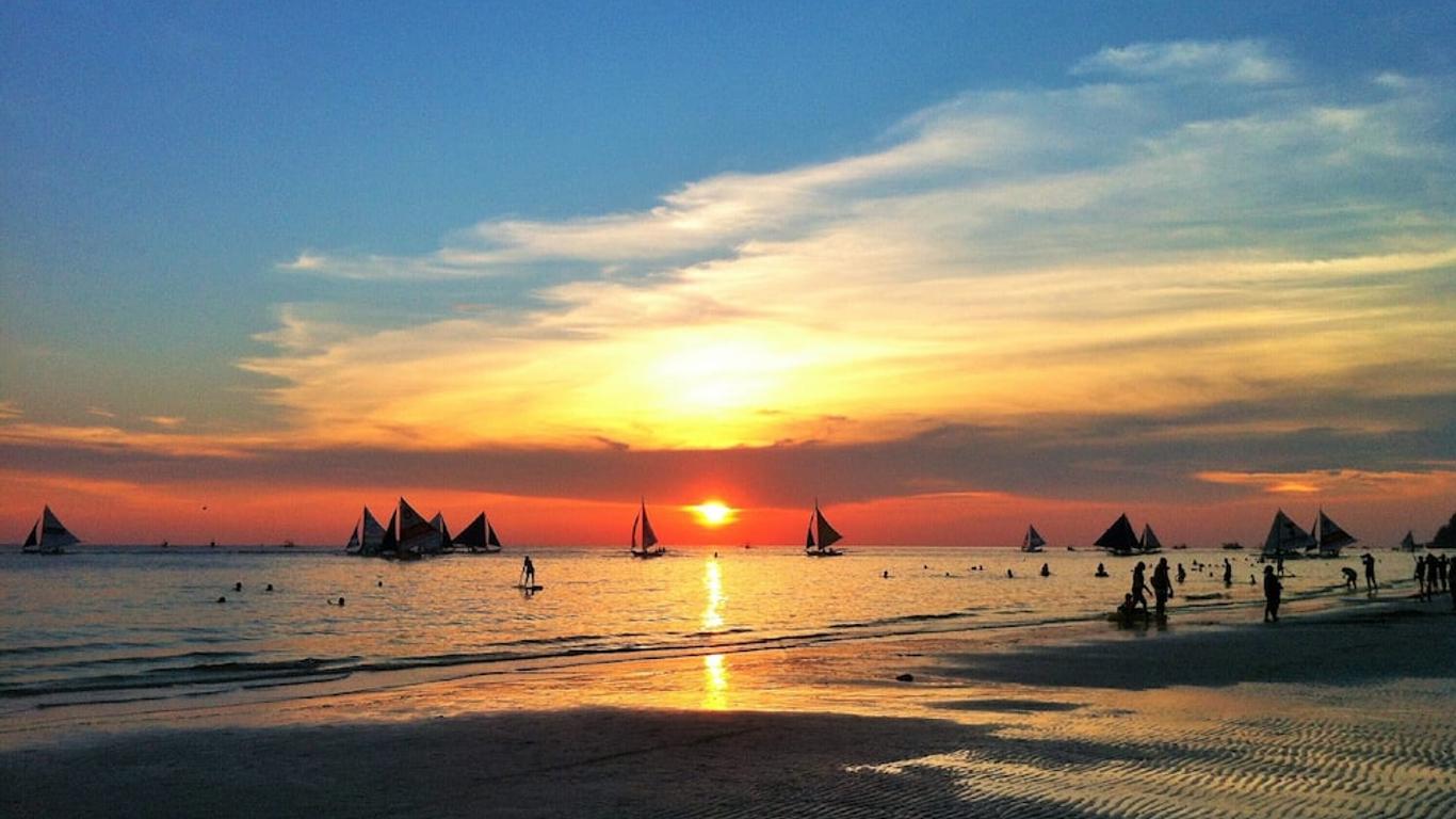 Luxx Boutique Boracay